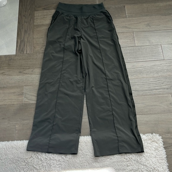 Athleta breathable wide leg pants - Picture 1 of 5
